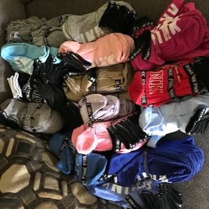 Victoria pink socks